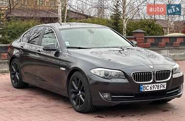 Седан BMW 5 Series 2010 в 