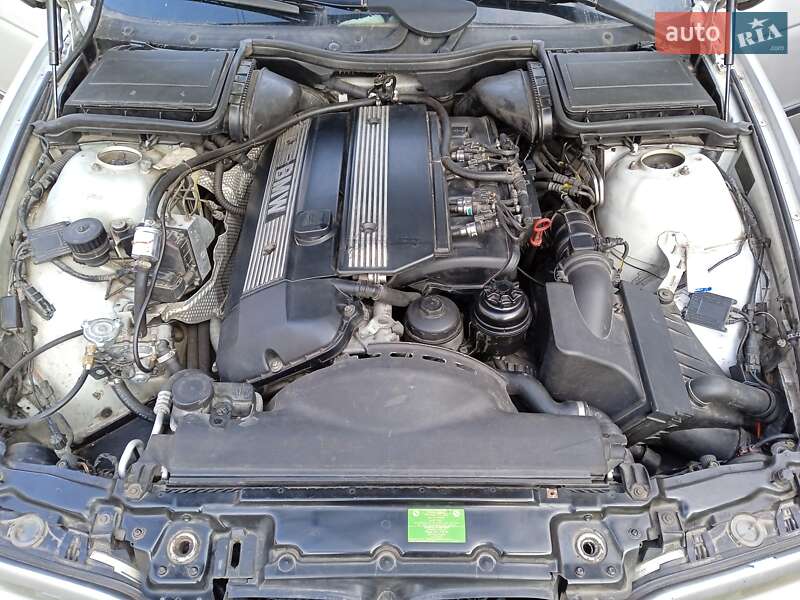 Седан BMW 5 Series 1998 в Чернигове