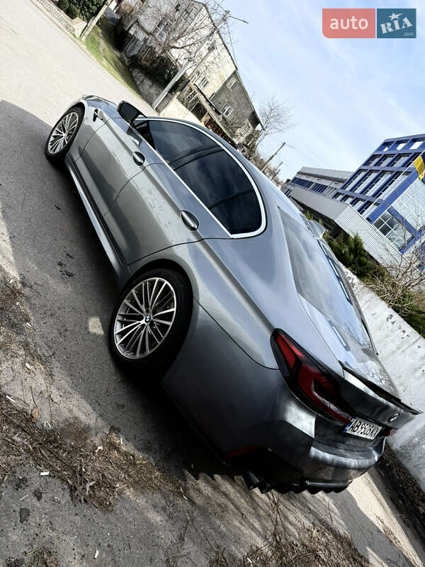 Седан BMW 5 Series 2017 в Виннице