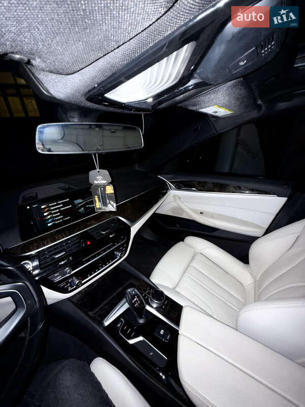 Седан BMW 5 Series 2017 в Виннице