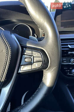 Седан BMW 5 Series 2018 в 
