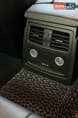 Седан BMW 5 Series 2009 в 