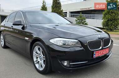 Седан BMW 5 Series 2013 в 