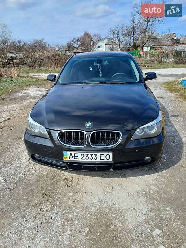 Седан BMW 5 Series 2005 в Дніпрі