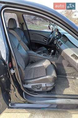 Седан BMW 5 Series 2005 в 