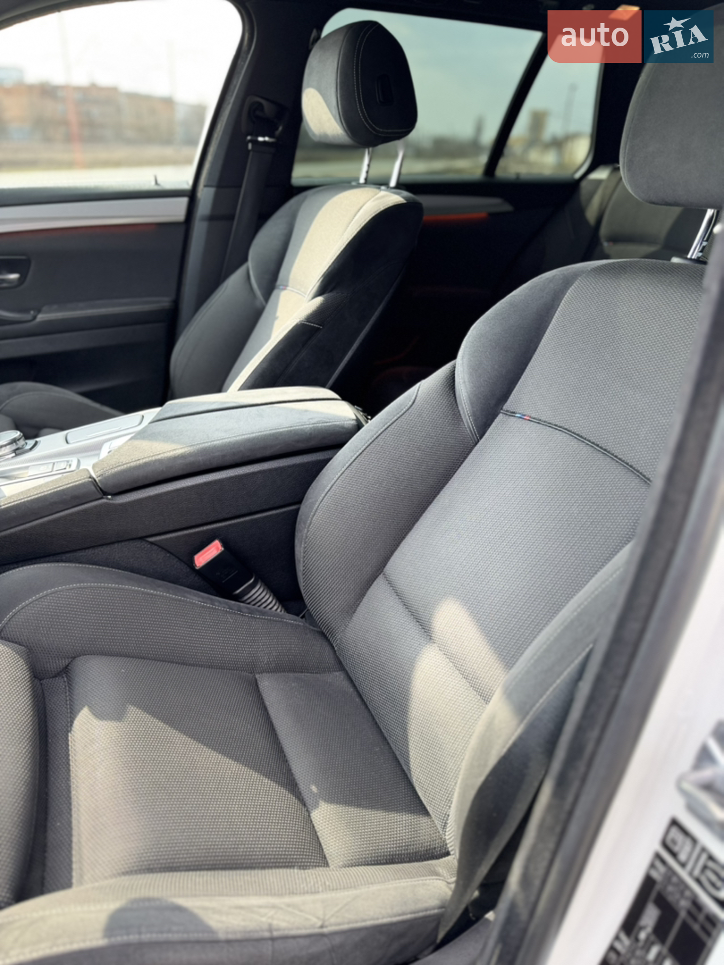 2013 BMW 5er - мініатюра 19