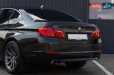 Седан BMW 5 Series 2012 в 