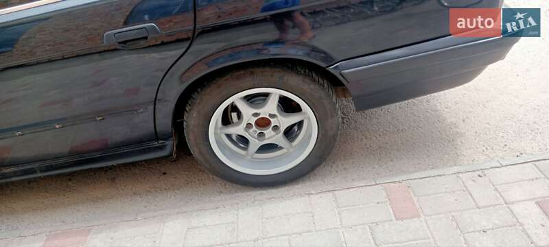 Седан BMW 5 Series 1995 в Шевченковому