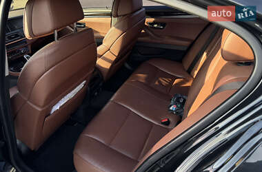 Седан BMW 5 Series 2012 в 