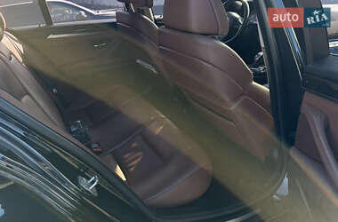 Седан BMW 5 Series 2012 в 