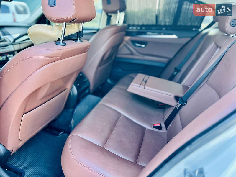 Седан BMW 5 Series 2015 в Києві