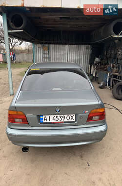 Седан BMW 5 Series 2001 в 