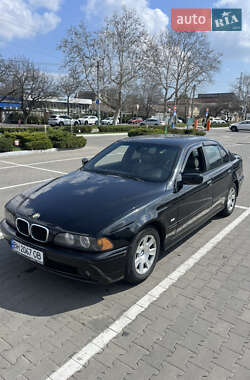 Седан BMW 5 Series 2002 в 