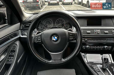 Седан BMW 5 Series 2012 в 