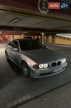 Седан BMW 5 Series 2001 в 