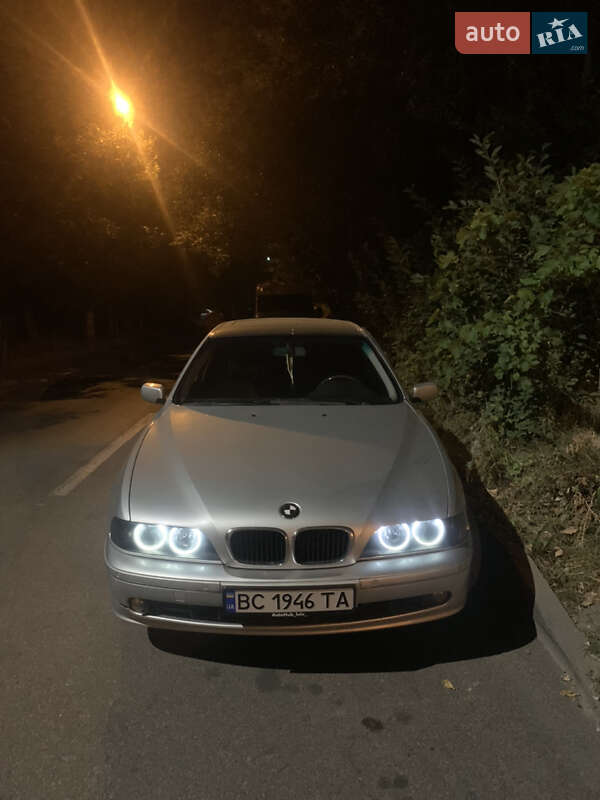 Седан BMW 5 Series 2001 в Львові