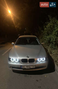 Седан BMW 5 Series 2001 в 