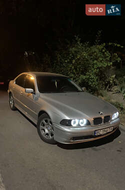 Седан BMW 5 Series 2001 в 