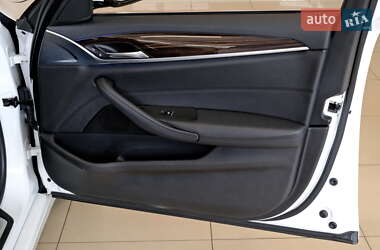 Седан BMW 5 Series 2018 в 