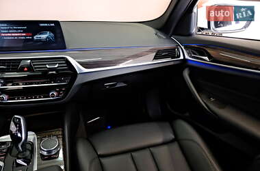 Седан BMW 5 Series 2018 в 
