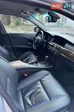 Седан BMW 5 Series 2005 в 