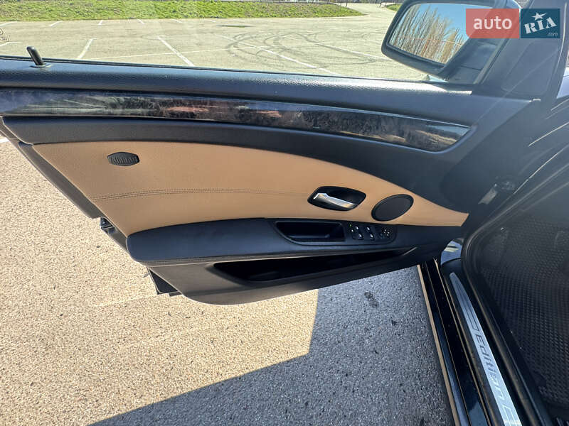 Седан BMW 5 Series 2009 в Луцьку