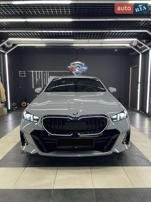 Седан BMW 5 Series 2024 в Киеве фото 13 Седан BMW 5 Series 2024 в Киеве