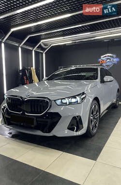 Седан BMW 5 Series 2024 в Киеве