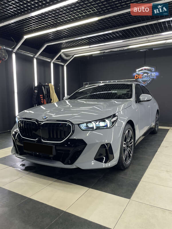 Седан BMW 5 Series 2024 в Киеве фото Седан BMW 5 Series 2024 в Киеве