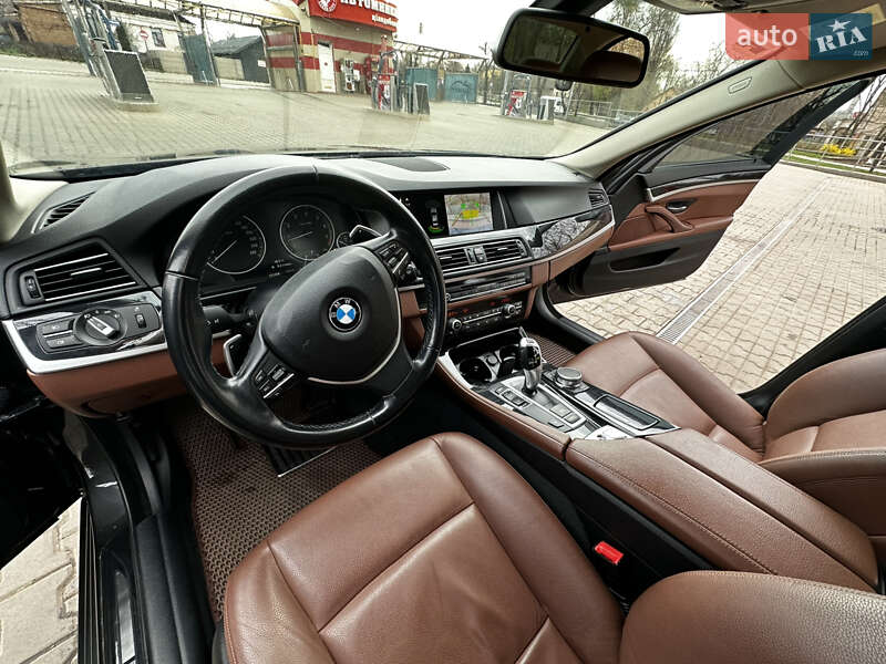 Седан BMW 5 Series 2016 в Кривом Роге