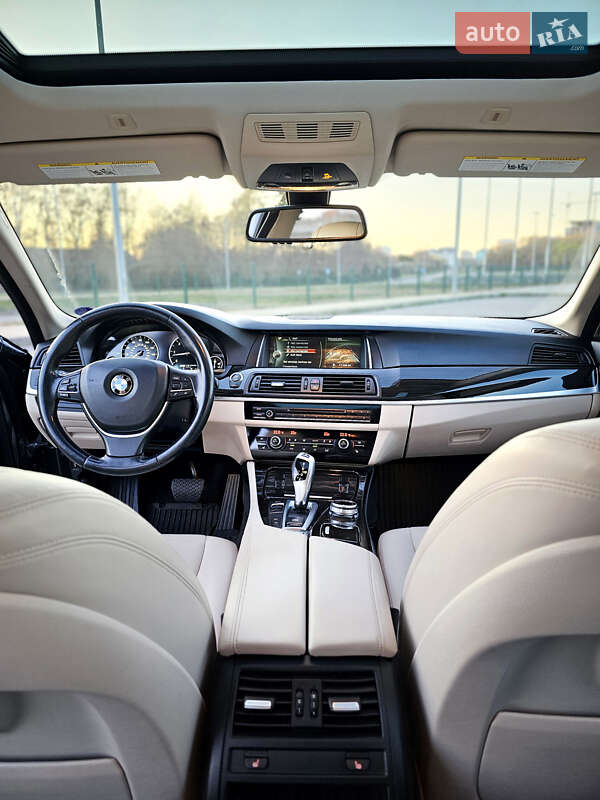 Седан BMW 5 Series 2013 в Львові