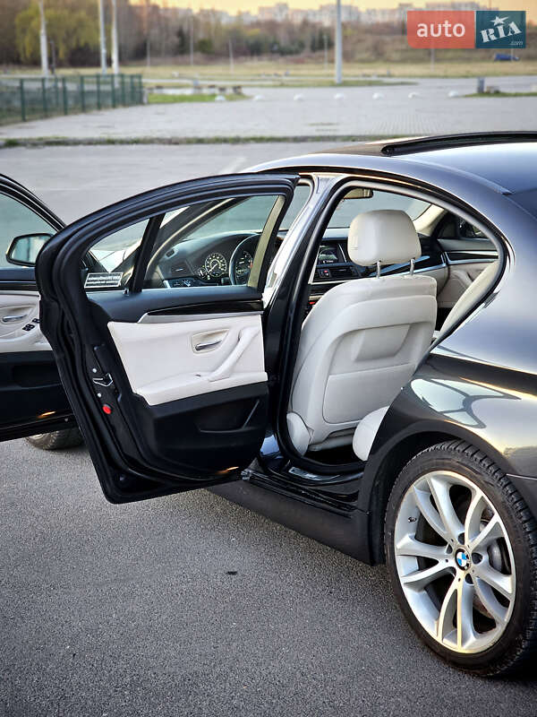 Седан BMW 5 Series 2013 в Львові