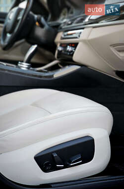 Седан BMW 5 Series 2013 в 