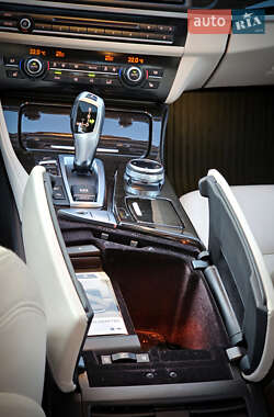 Седан BMW 5 Series 2013 в 
