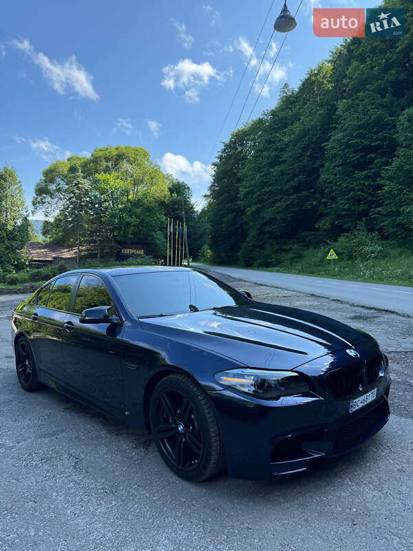 Седан BMW 5 Series 2013 в Львове