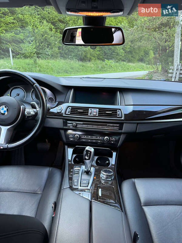 Седан BMW 5 Series 2013 в Львове