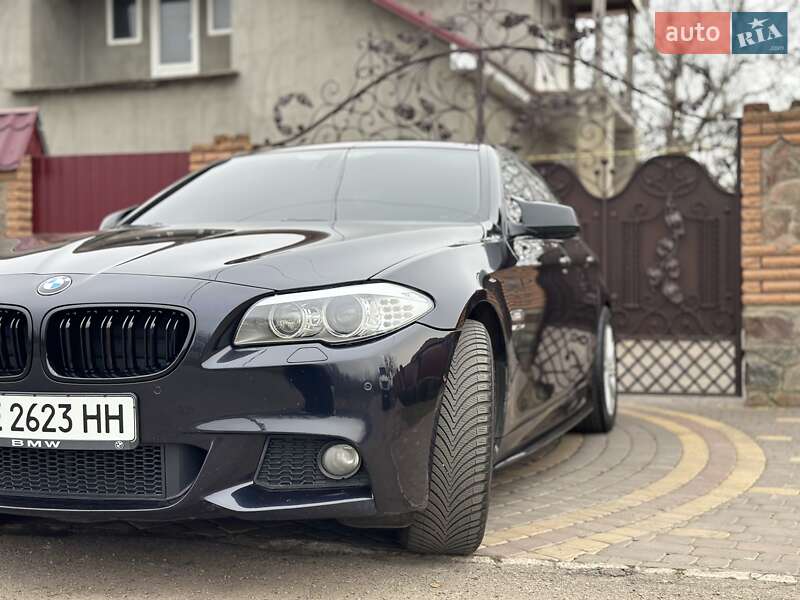 Седан BMW 5 Series 2012 в Первомайську