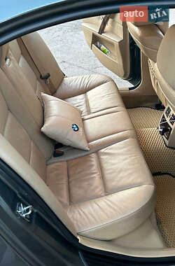 Седан BMW 5 Series 2005 в 