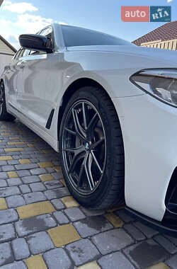 Седан BMW 5 Series 2019 в 