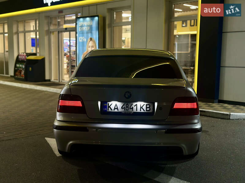 Седан BMW 5 Series 2003 в Києві