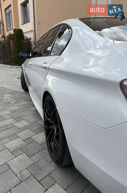 Седан BMW 5 Series 2011 в 