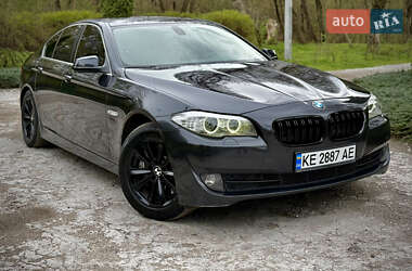 Седан BMW 5 Series 2012 в 