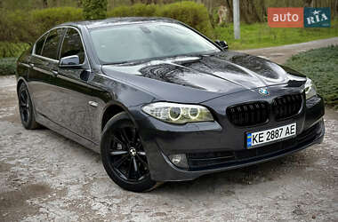 Седан BMW 5 Series 2012 в 