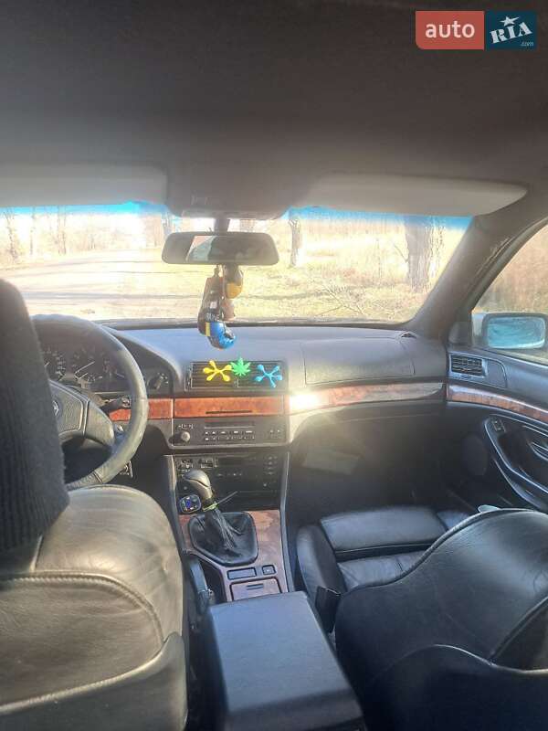 Седан BMW 5 Series 1996 в Вільшанці