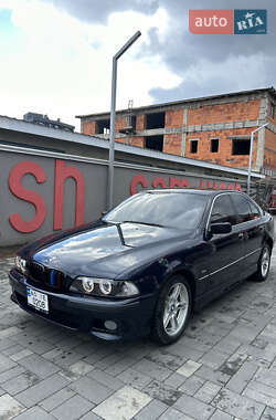 Седан BMW 5 Series 2000 в 