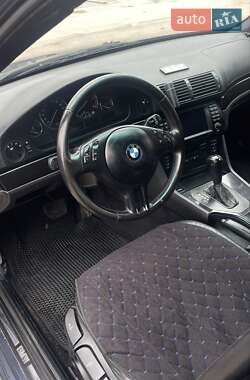 Седан BMW 5 Series 2002 в 