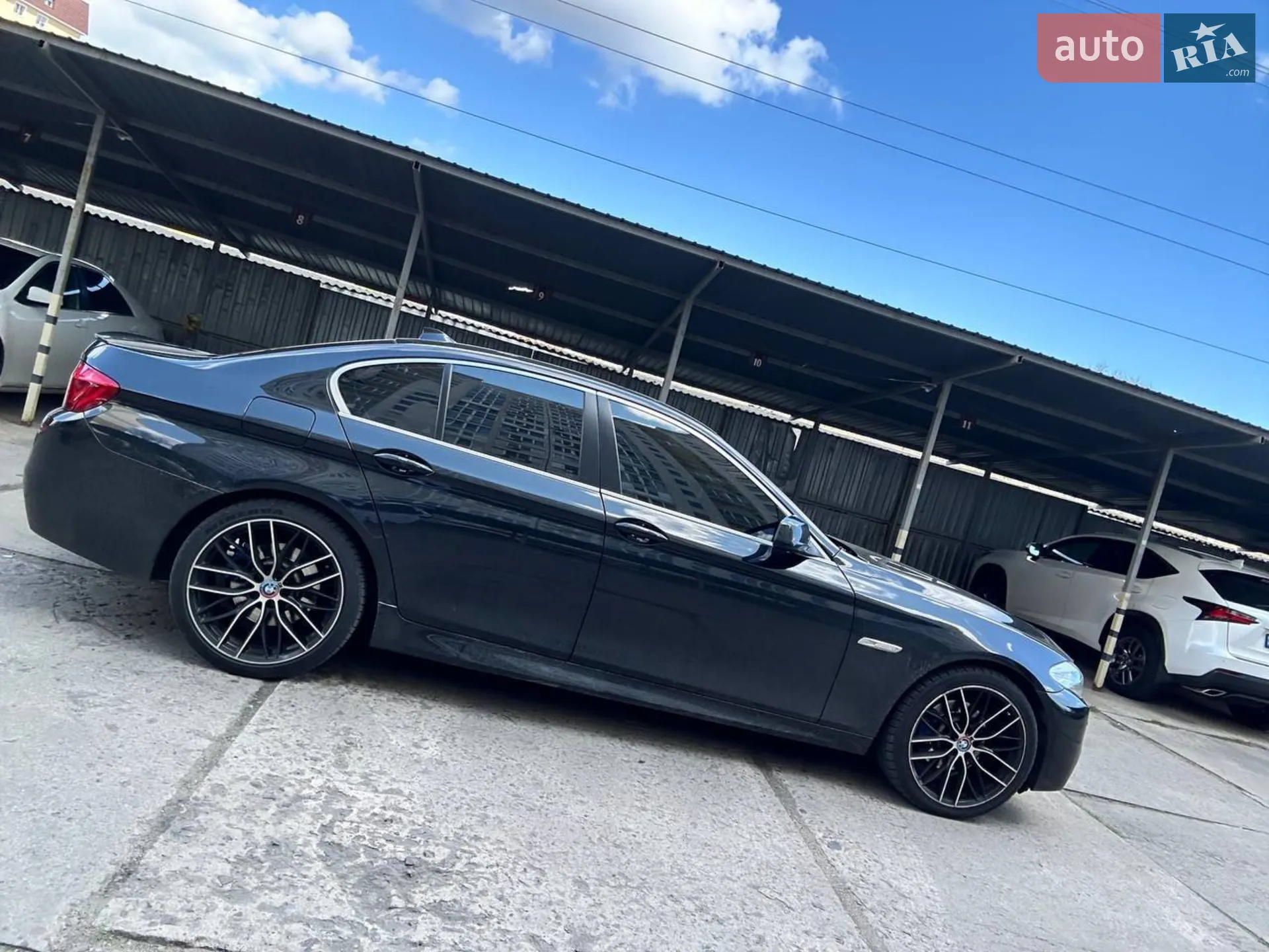 2010 BMW 5er - мініатюра 11