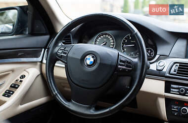 Седан BMW 5 Series 2011 в 