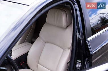 Седан BMW 5 Series 2011 в 