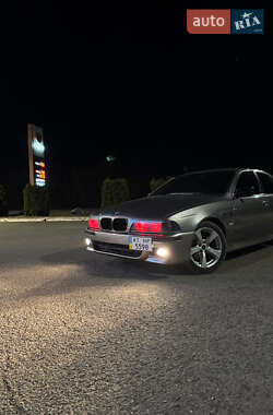 Седан BMW 5 Series 2001 в 